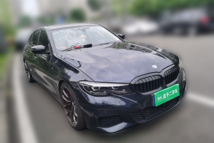 Used BMW 3 Series 2022 330i M Sport Night Edition Front Right 45 Deg