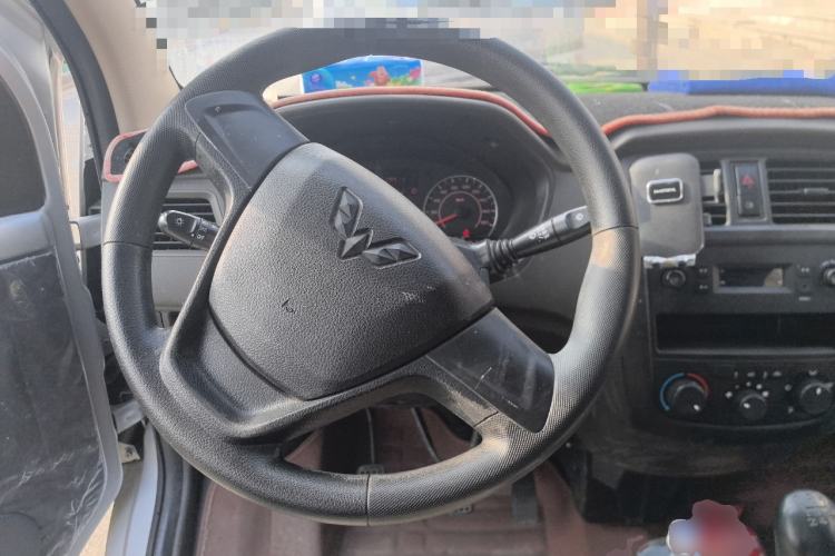 Used Wuling Rongguang S 2022 1.2L Base Version 5-Seater LSI