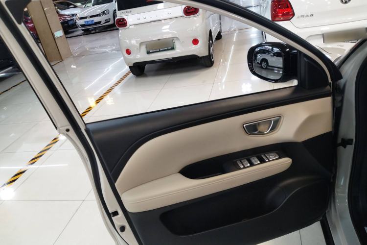 Used Wuling Bingo PLUS 2024 401 km Range 5-Seater Version