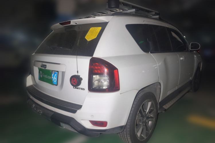 Used Jeep Compass 2014 2.4L four-wheel drive luxury version
