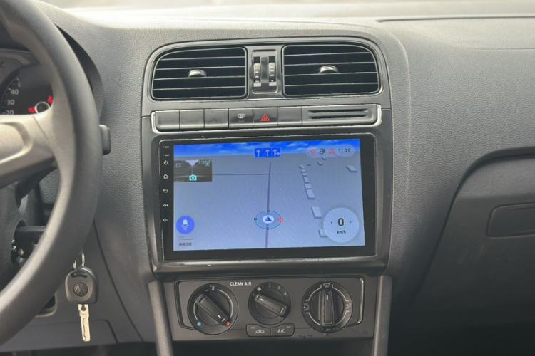 Used Volkswagen Polo 2016 1.4L Manual Fashion Model