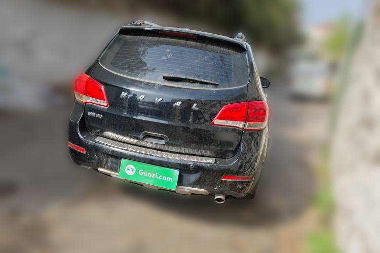 Used Haval H6 2013 Upgraded Model 2.4L Automatic Two-Wheel Drive Elite Version