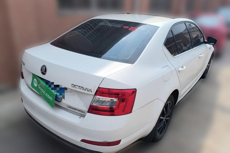 Used Skoda Octavia 2017 1.6L Automatic Smart Drive Edition