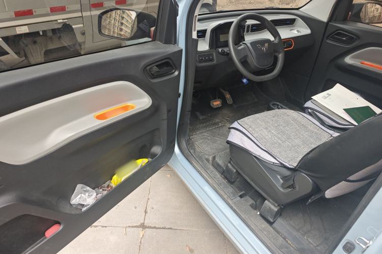 Used Wuling Hongguang MINIEV 2022 Easy Version Lithium Iron Phosphate
