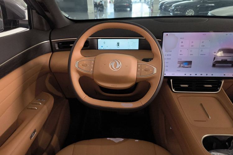 Used Dongfeng Aeolus Aeolus L8 2025 Model 185KM Dream Edition