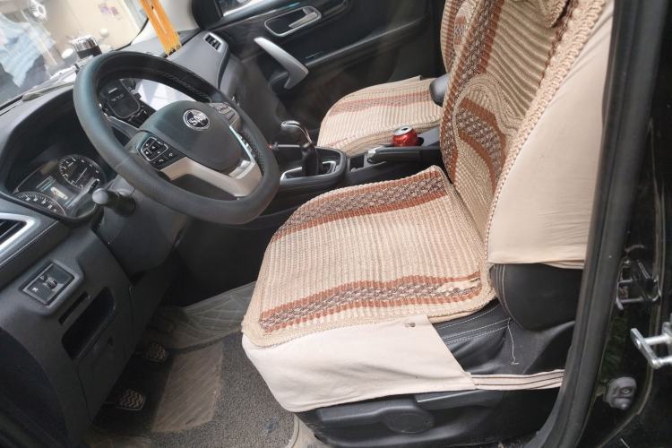 Used SWM X7 2016 1.5T Manual Luxury Edition 7 Seats Left Front Seat