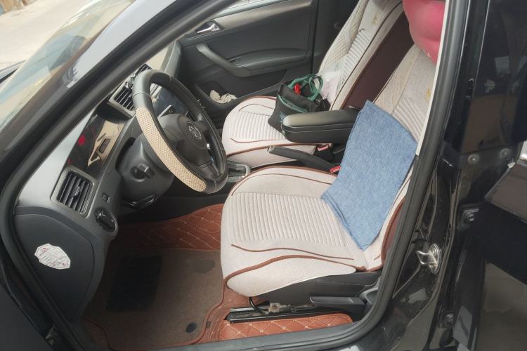 Used Volkswagen Santana 2013 1.6L Automatic Comfort Edition Left Front Seat