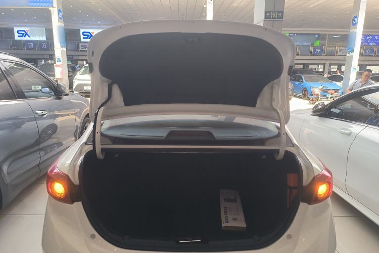 Used Mazda Mazda 3 Axela 2017 Sedan 1.5L Automatic Comfort Model Emission Standard China V