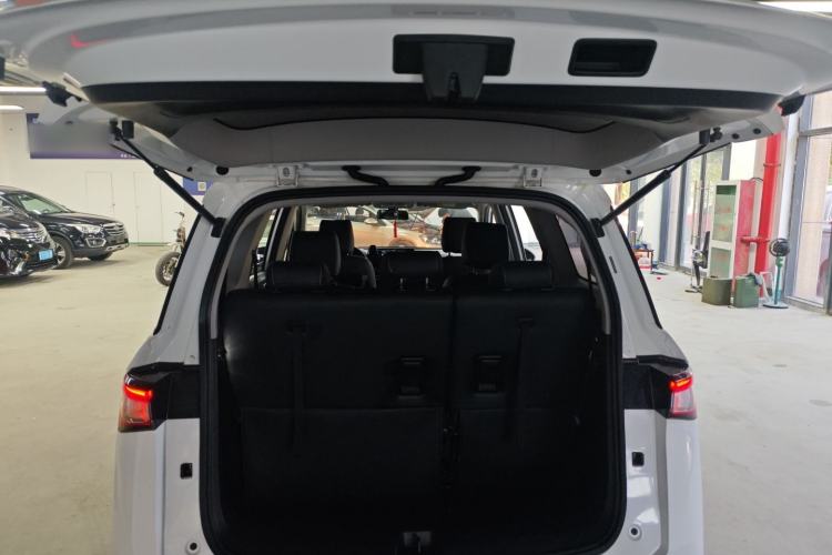 Used Wuling Jiachen 2022 1.5L Manual Enjoyment Elite Model