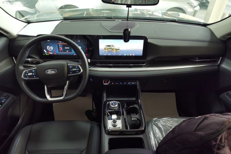 Used Ford Equator Sport 2025 EcoBoost 170 Platinum Edition
