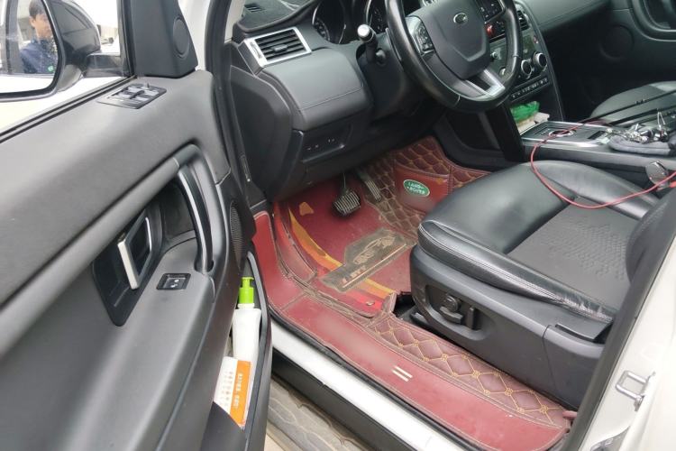 Used Land Rover Discovery Sport 2019 240 PS PURE Edition China V Standard Driver Seat