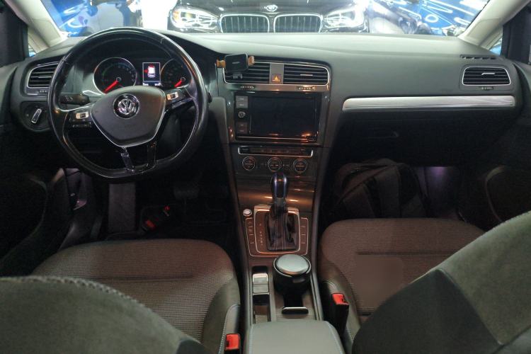 Used Volkswagen Golf Pure Electric 2020 Chari
