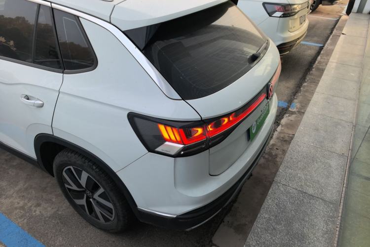 Used Volkswagen Tayron 2023 300TSI Two-Wheel-Drive Luxury Plus Advanced Edition
