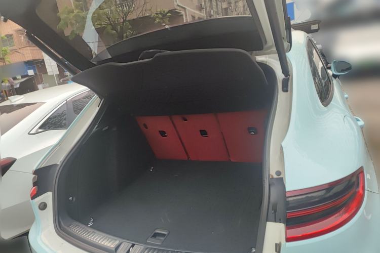 Used Porsche Macan 2017 Macan 2.0T Trunk