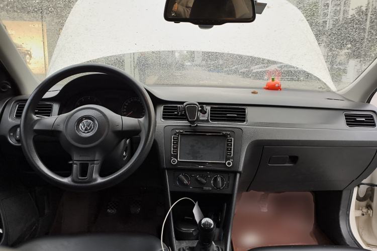 Used Volkswagen Santana 2013 1.6L Manual Fashion Edition