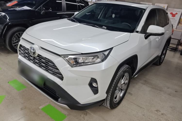 Used Toyota RAV4 2022 2.0L CVT Two-Wheel Drive Fashion Plus Edition