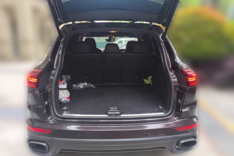 Used Porsche Cayenne 2015 Cayenne 3.0T Trunk