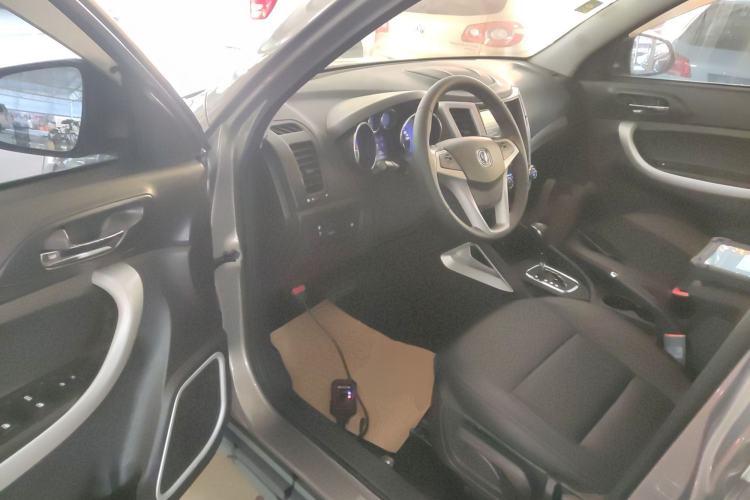 Used Changan CS35 2016 1.6L Automatic Luxury Model China V Standard
