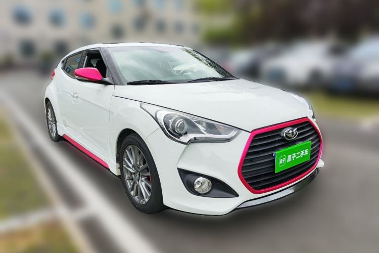 Used Hyundai Veloster 2015 1.6T Automatic Luxury Edition Front Right 45 Deg