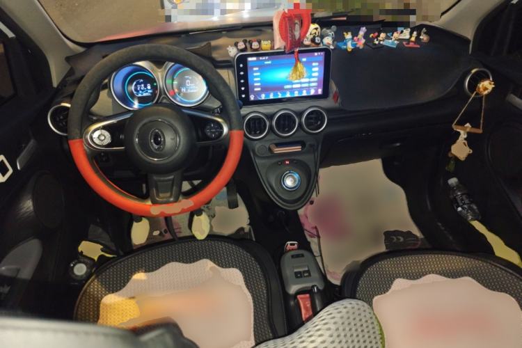 Used ORA Black Cat 2021 351 km Standard Version Center Console