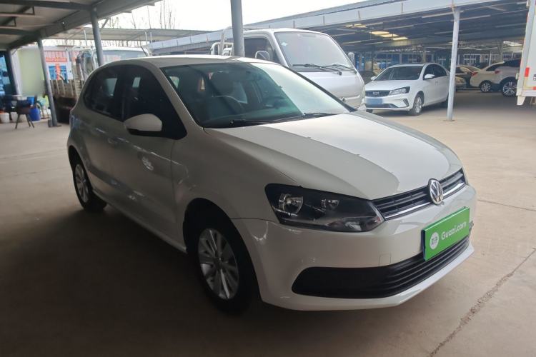 Used Volkswagen Polo 2016 1.4L Automatic Trendy Model Front Right 45 Deg