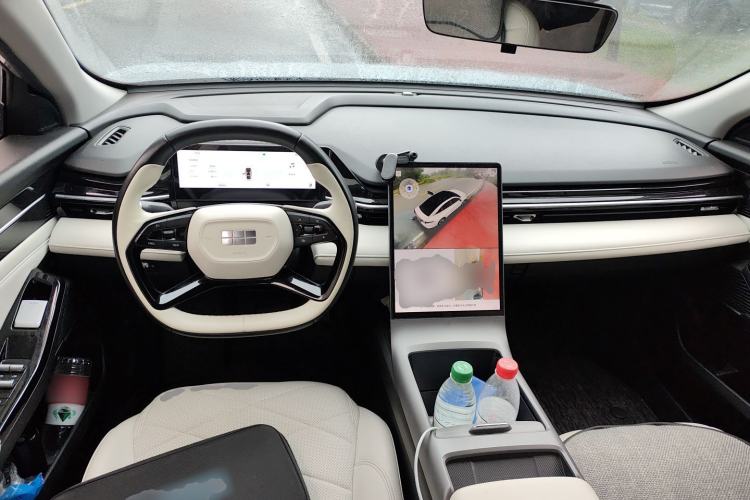 Used Geely Galaxy L6 2023 125km MAX
