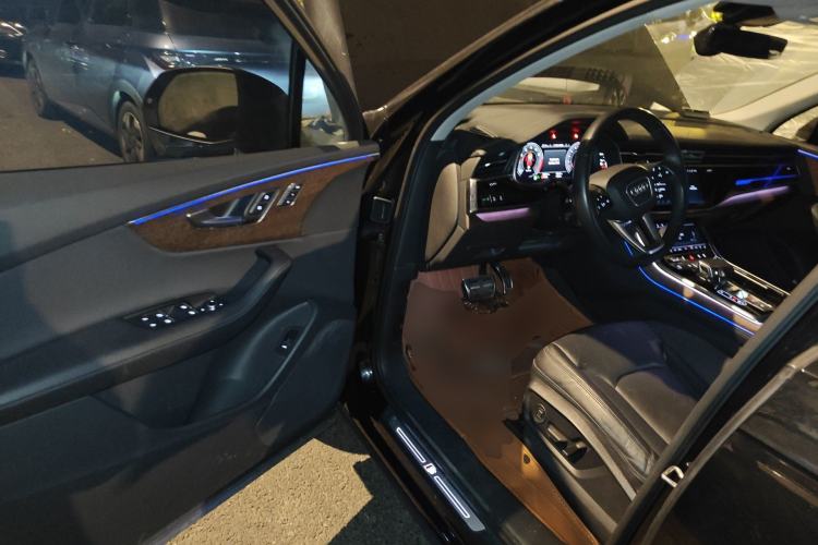 Used Audi Q7 2023 45 TFSI quattro S line Sport model