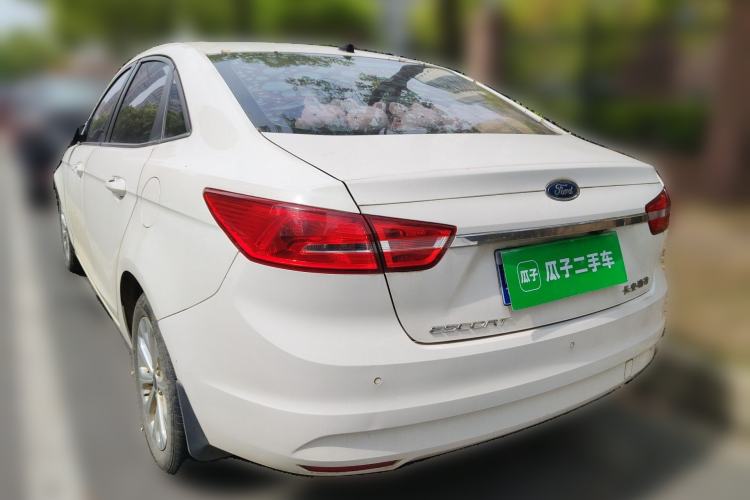 Used Ford Escort 2015 1.5L Automatic Fashion Model