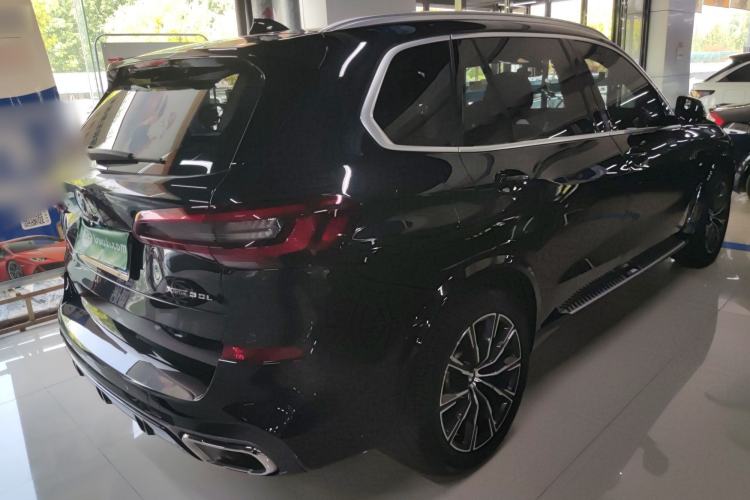 Used BMW X5 2022 Restyled xDrive 30Li M Sport Package Rear Right 45 Deg