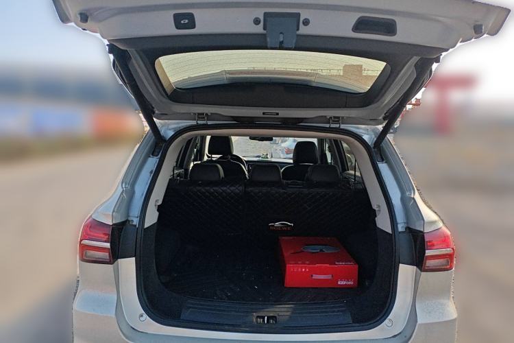 Used Roewe RX5 New Energy 2017 ERX5 EV400 Electric Internet Supreme Edition Trunk