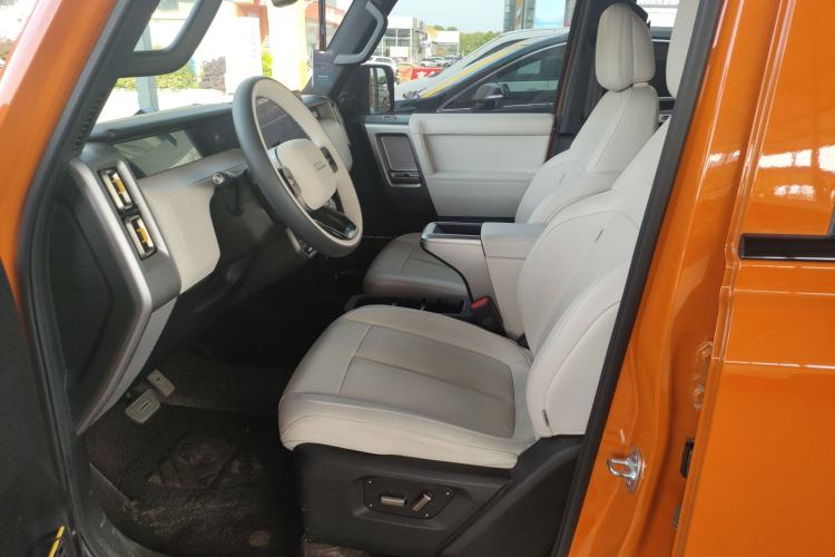 Used iCAR V23 2025 501 Four-Wheel Drive Advanced Version
