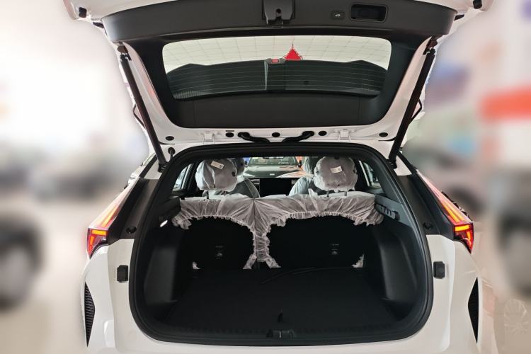 Used Geely Auto Emgrand X7 Sport 2026 Model 1.5TD Aspirational Trunk