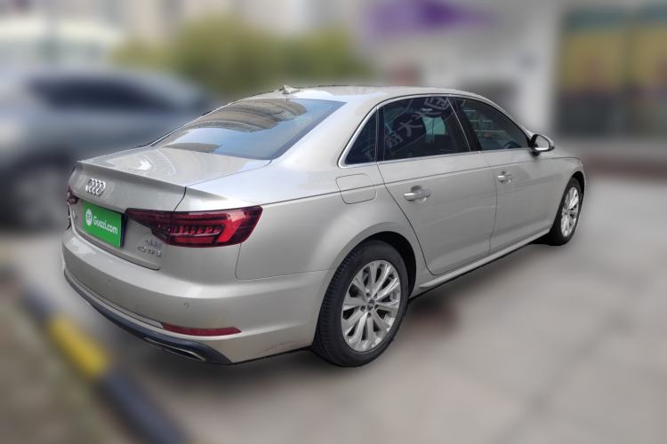 Used Audi A4L 2019 40 TFSI Ambition China VI
