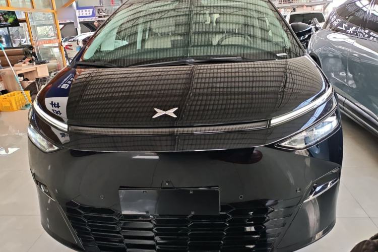 Used XPeng X9 2024 702 Ultra-Long Range Pro
