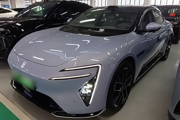 Used Avatr 06 2025 Max All-Electric Version