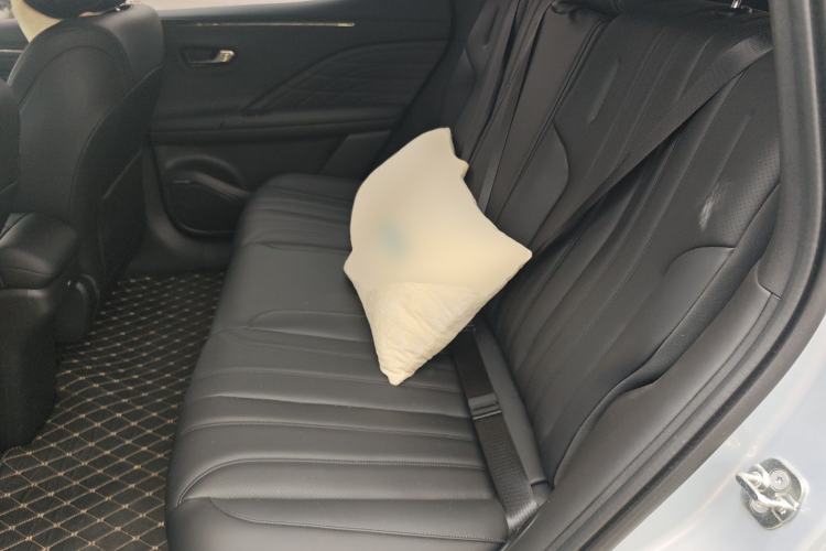 Used AION V 2024 Aion Tyrannosaurus 650 Smart Luxury Edition Left Rear Seat