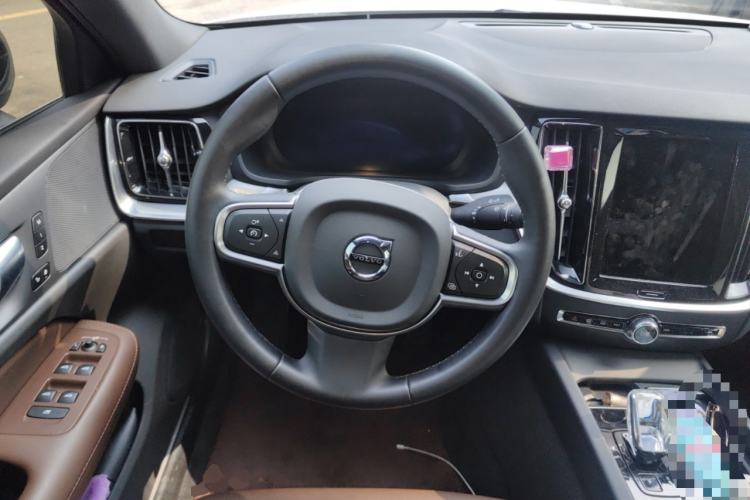 Used Volvo S60 2025 B4 Zhiyi Luxury Edition