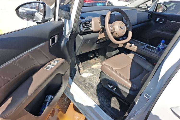 Used Wuling Starlight 730 2025 Model Pure Electric 500km Luxury Edition