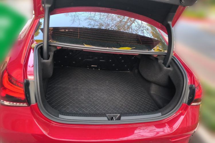 Used Mercedes-Benz A-Class 2022 Second Facelift A 200 L Sport Sedan Fashion Version