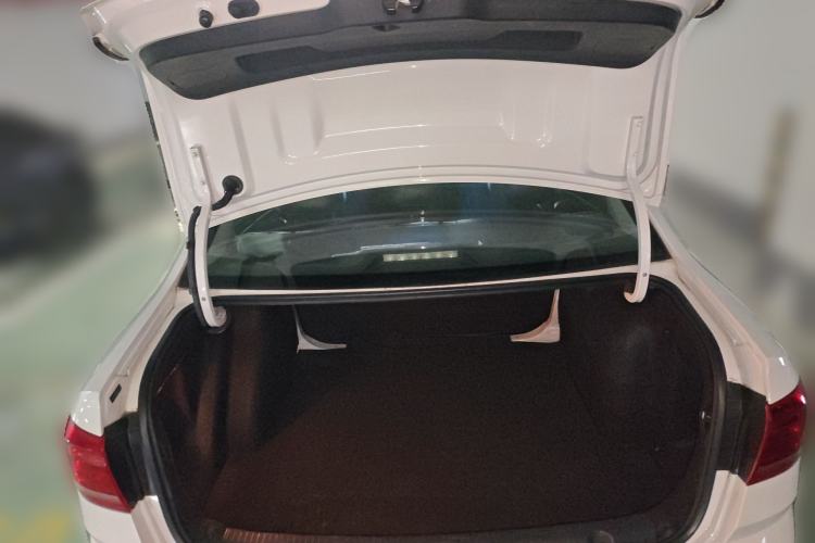 Used Volkswagen Lavida 2015 1.6L Automatic Fashion Edition