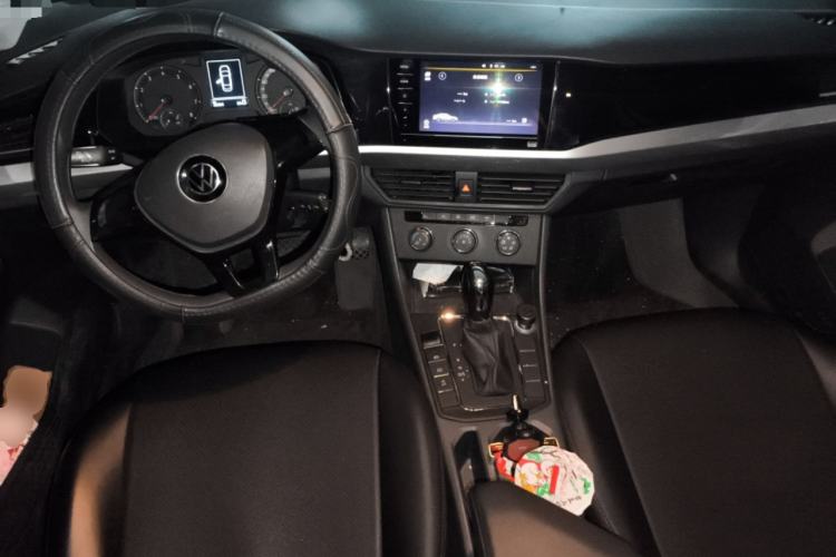 Used Volkswagen Bora 2021 1.5L Automatic Fashionable Smart Connectivity Version Center Console