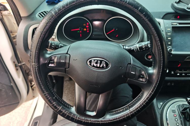 Used Kia Sportage R 2015 2.0L Automatic Two-Wheel Drive DLX Model