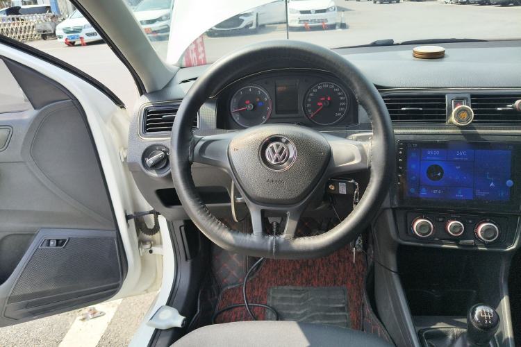 Used Volkswagen Santana 2016 1.4L Manual Fashion Edition