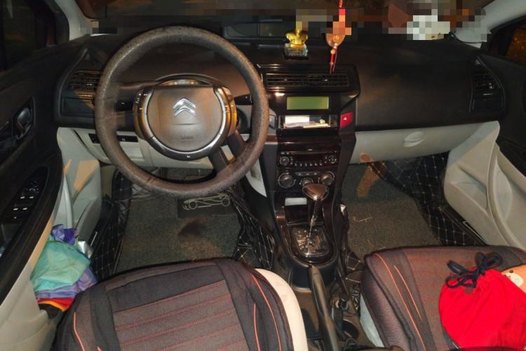 Used Citroen C-Quatre 2012 Sedan 1.6L Automatic Prestige Model Center Console