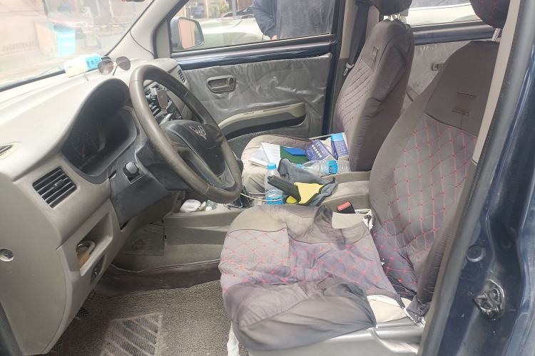 Used Wuling Rongguang V 2016 1.5L Practical Version