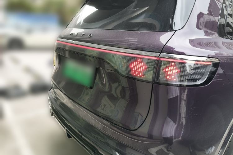 Used Hima AITO M8 2025 Extended-Range Max+ Version 53.4 kWh 5-Seater Edition
