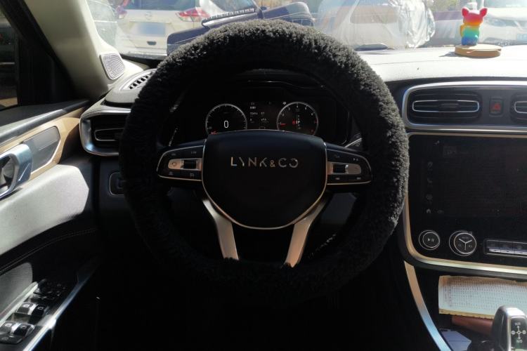 Used Lynk & Co 01 2019 2.0T Two-Wheel-Drive Pro Version China VI Standard Steering Wheel