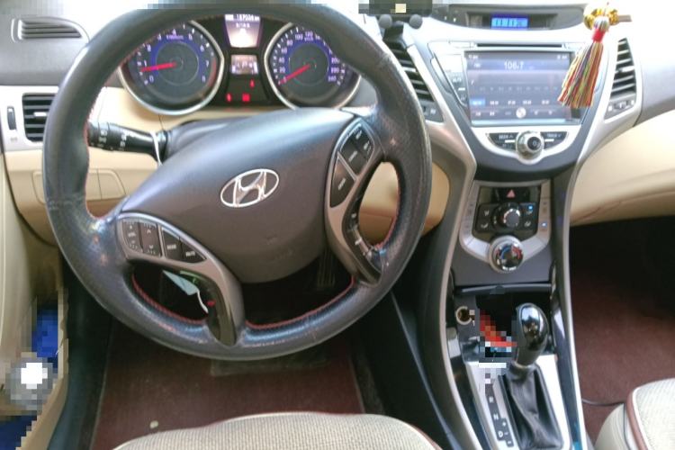Used Hyundai Elantra (5th Generation / Langdong) 2012 1.6L Automatic Leading Model Steering Wheel