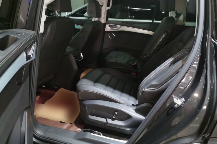 Used Volkswagen Talagon 2024 380TSI All-Wheel Drive Luxury Prestige Pro 6-Seater Left Rear Seat