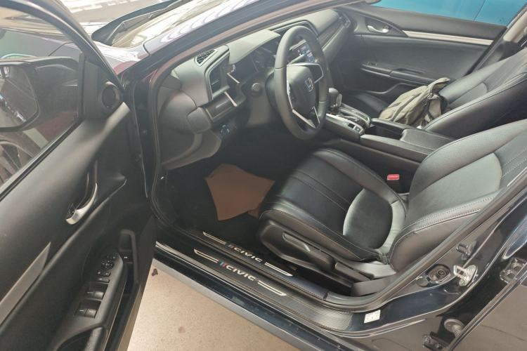Used Honda Civic 2019 220TURBO CVT Dynamic Edition China VI Driver Seat